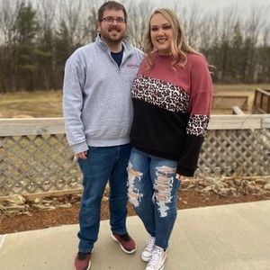 Meet your Posher, Danielle